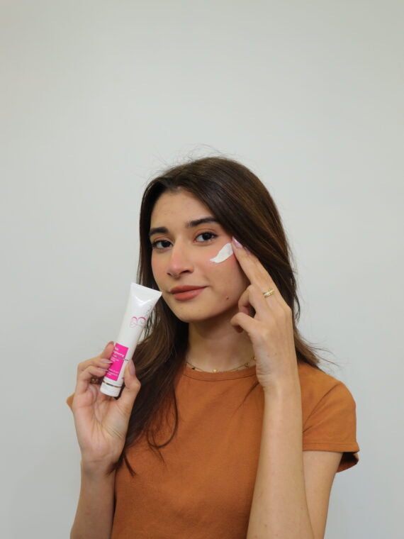 Blossom brightening cream for dull skin pigmentation and dark spots
